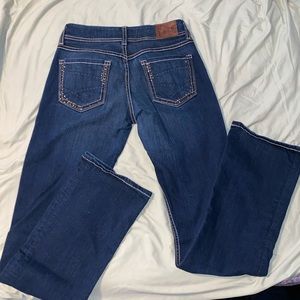 BKE size 27 x 33 1/2